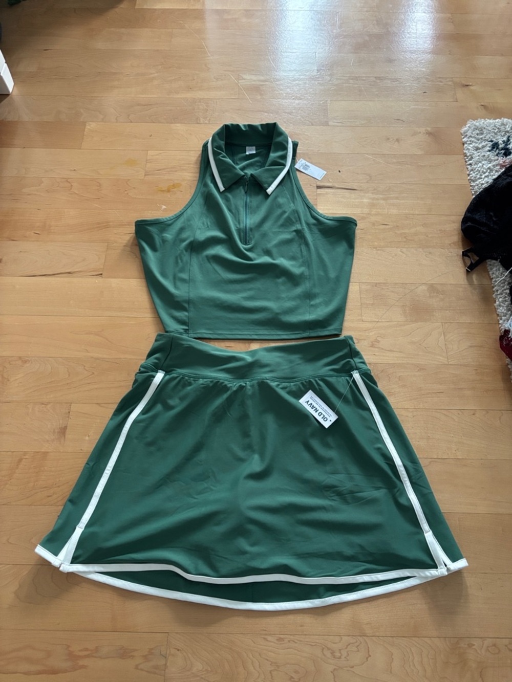 Old Navy workout set